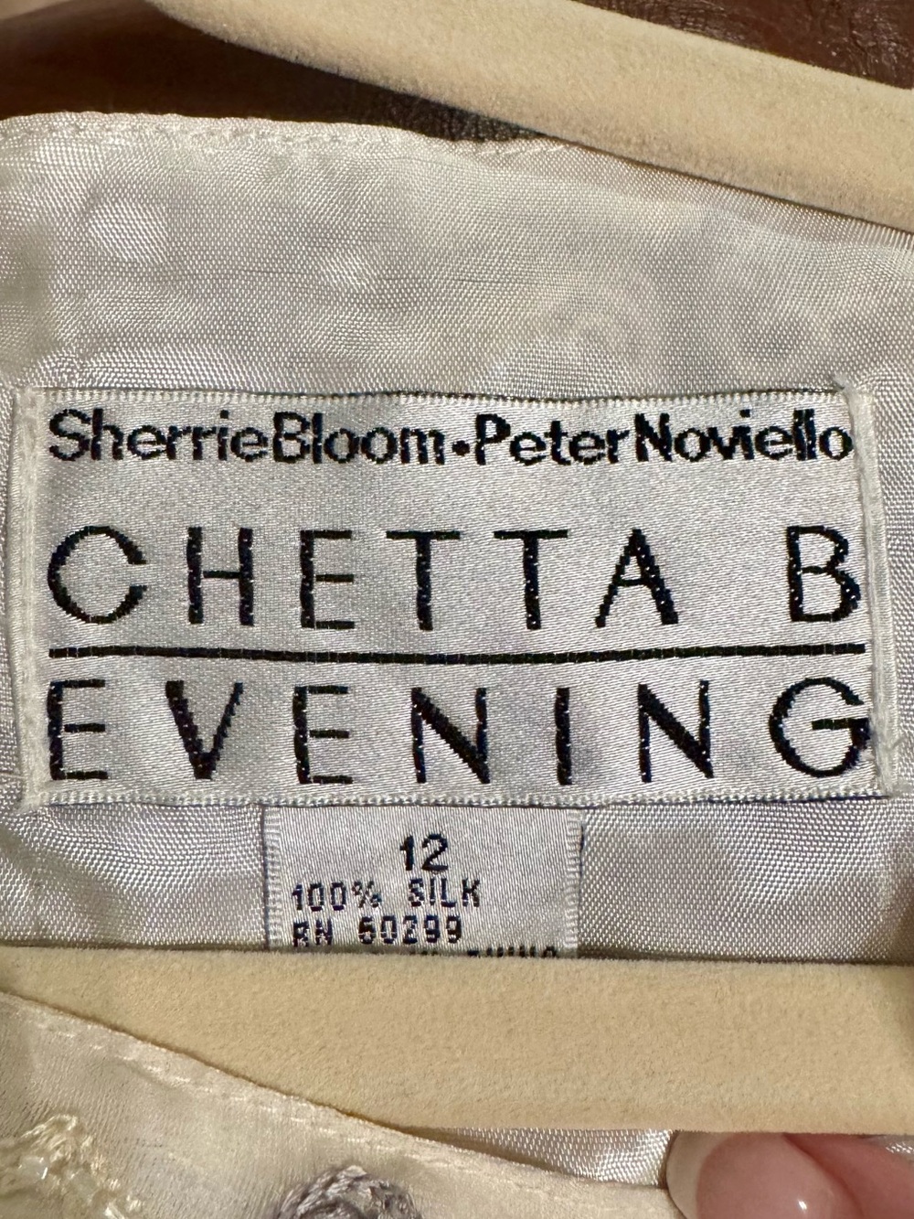 Vintage Chetta  B Evening Embroidered Floral Sleeveless Shell Top - Cream - Picture 3 of 3